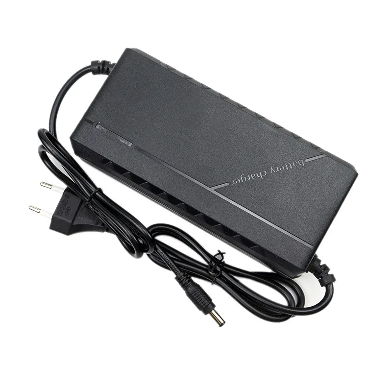 Chargeur Li-ion 58,8 V 3 A prise EU pour trottinette